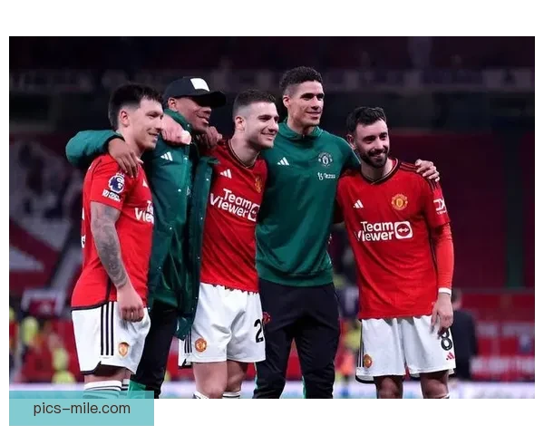 曼联宣布瓦拉内马夏尔等多名老将合同期满离队